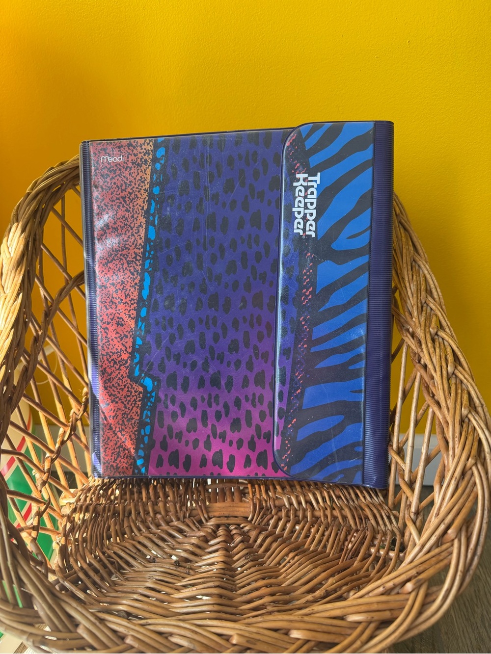 Trapper Keeper - Vintage Retro Style Portfolio Binder Animal Print WITH FOLDERS